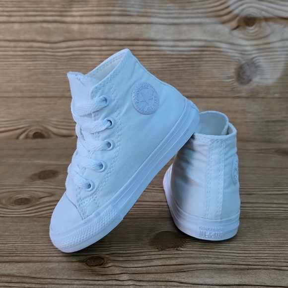 Converse Chuck Taylor All Star High-Top Sneaker - Picture 1 of 8